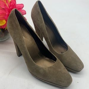 Calvin Klein Suede Taupe Heels Gabby Size 8 MCH4453E